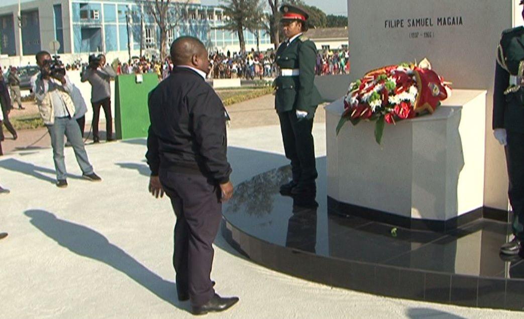 Presidente da República inaugura monumento em memória a Filipe Samuel Magaia.jpg