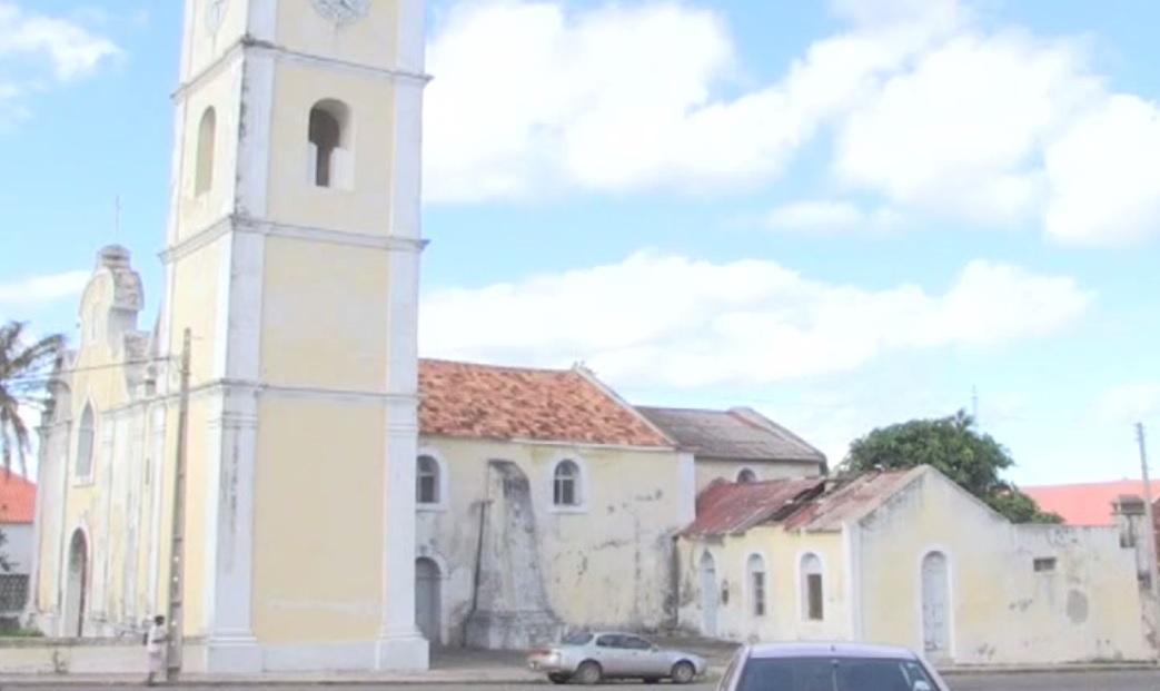 Primeira Catedral Católica de Moçambique em avançado estado de degradação.jpg