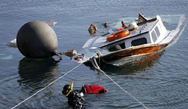 Colisão entre dois barcos faz três mortos na Grécia