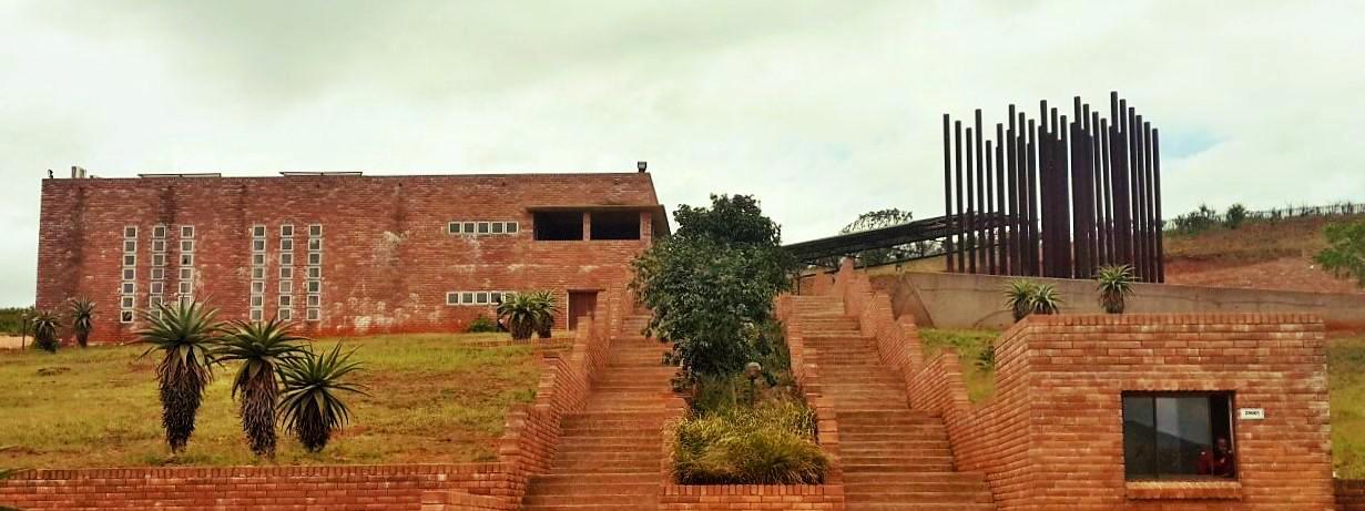 Samora_Machel_Monument.jpg