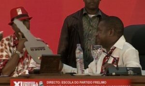 XI Congresso Frelimo: Filipe Nyusi devolve tractor oferecido pelo círculo da cidade de Maputo