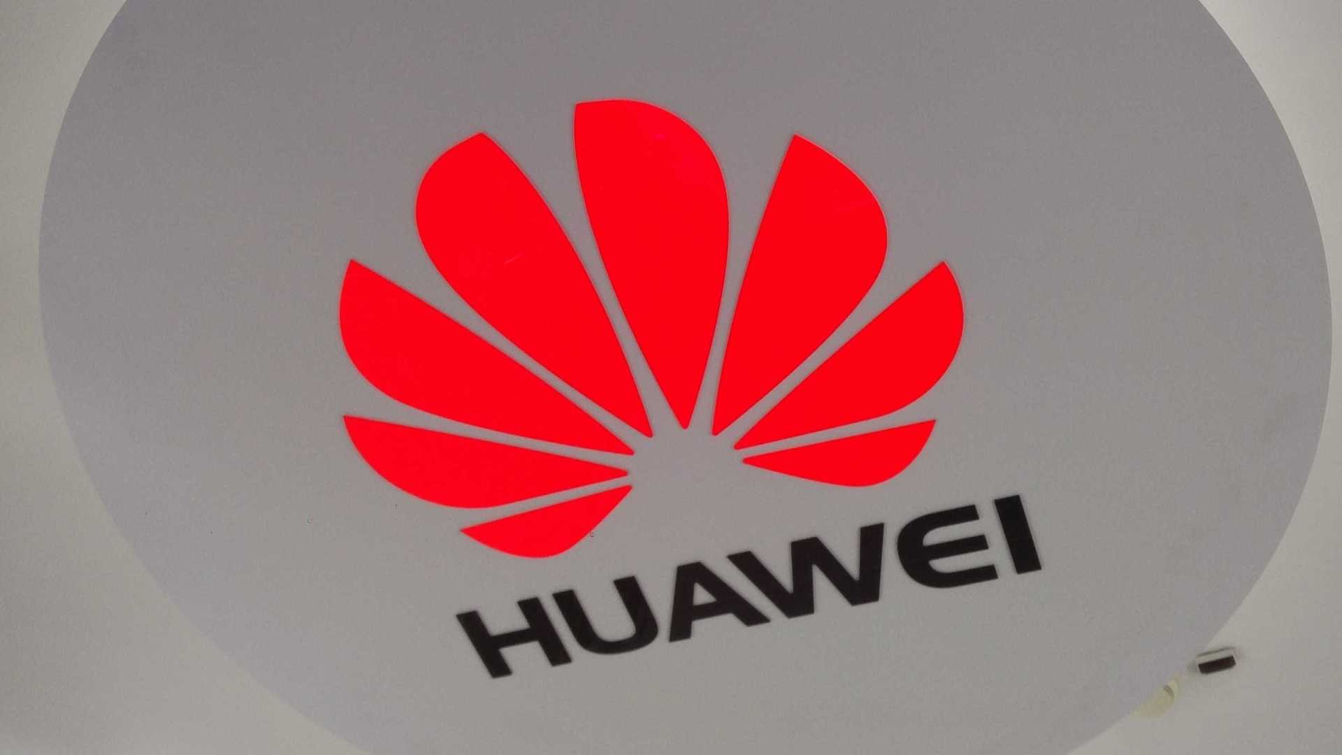 Próximo topo de gama da Huawei terá câmara tripla?