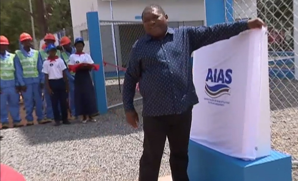 nyusi_inauguracao_agua.jpg