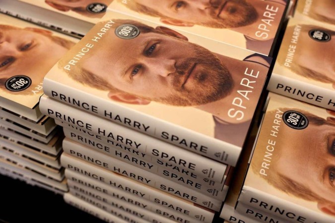 Livro do Príncipe Harry  vende um milhão de exemplares no dia da publicação