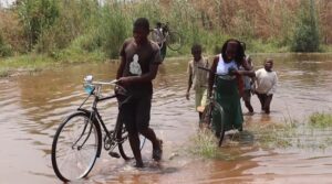 Mutarara: Rio Dziwe-Dziwe transborda e deixa isolado o PA de Inhangoma