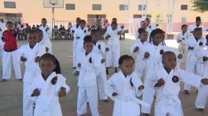 “STEP IN LIFE”: Atleta moçambicana abre escola de Karaté em Quelimane