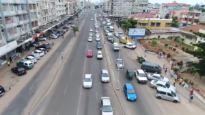 Parque Automóvel na cidade de Maputo: Continua suspensa medida de bloqueio de viaturas irregularmente estacionadas